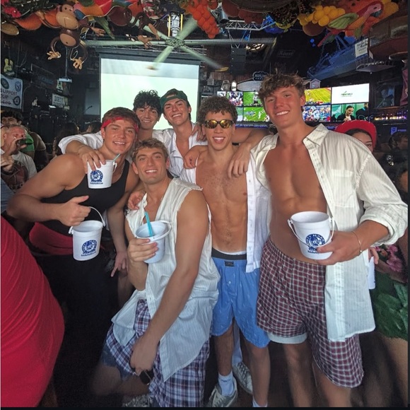 AUTHENTIC MAISON MARTIN MARGIELA HAS BEEN APPROVED BY POSHMARK POSH AUTHENTICATE - Picture 12 of 15